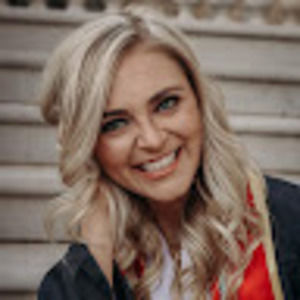 Meet your Posher, Lauren